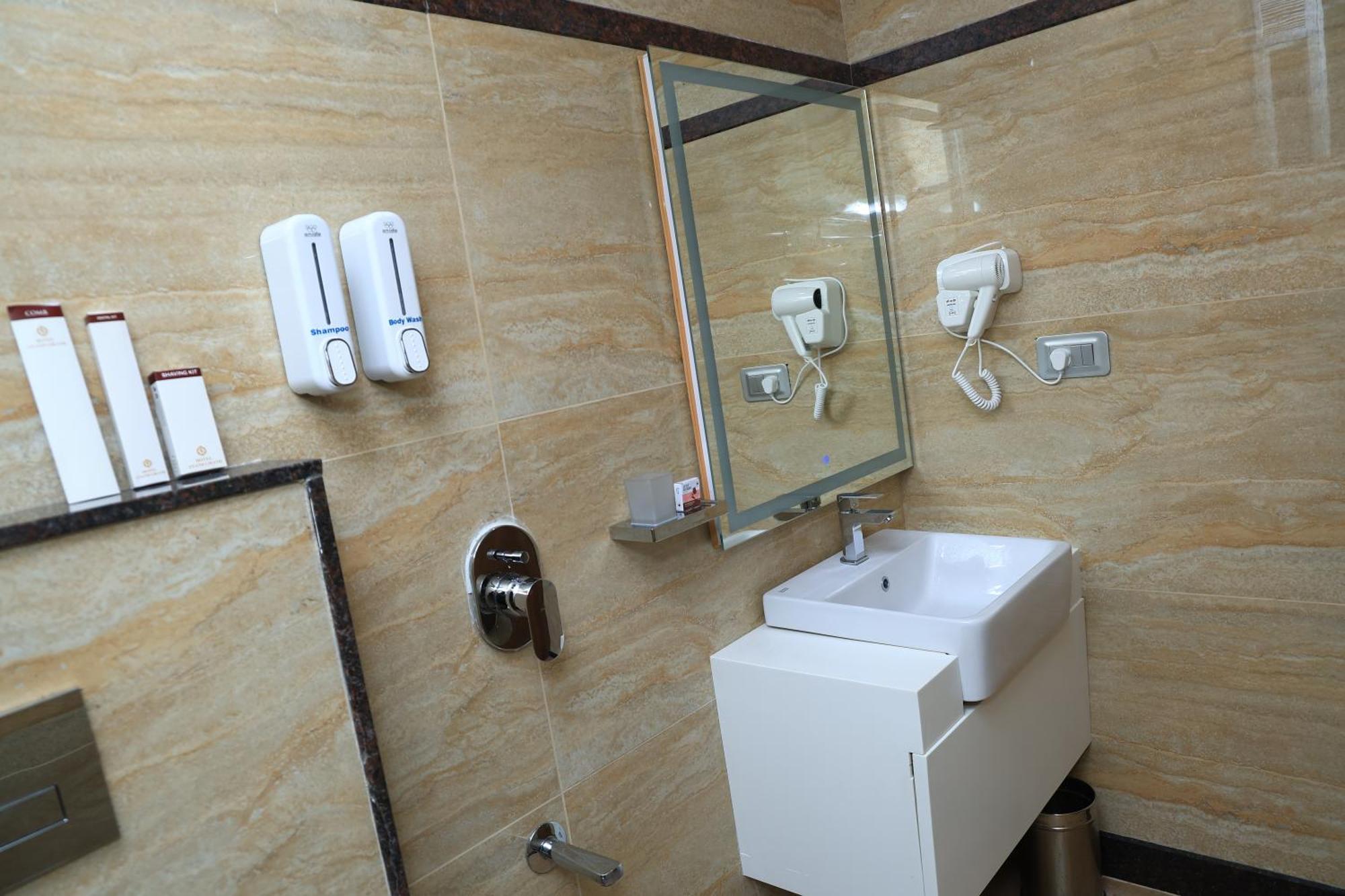 Hotel Anand Grand Hosūr Extérieur photo